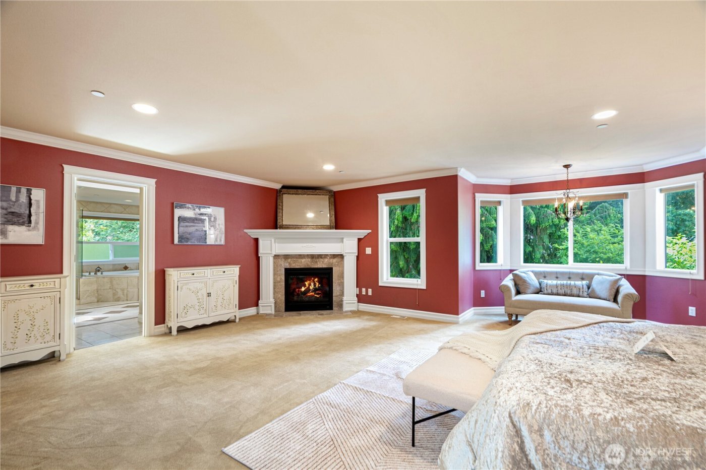 15025 SE 43rd Street , Bellevue, WA 98006