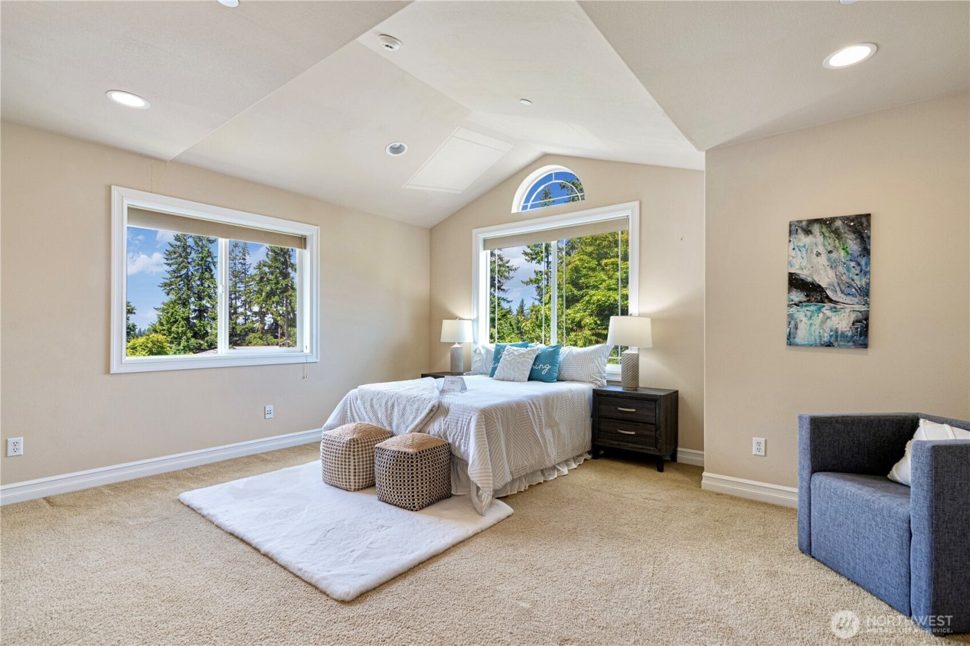 15025 SE 43rd Street , Bellevue, WA 98006