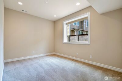 15025 SE 43rd Street , Bellevue, WA 98006 - Photo 33