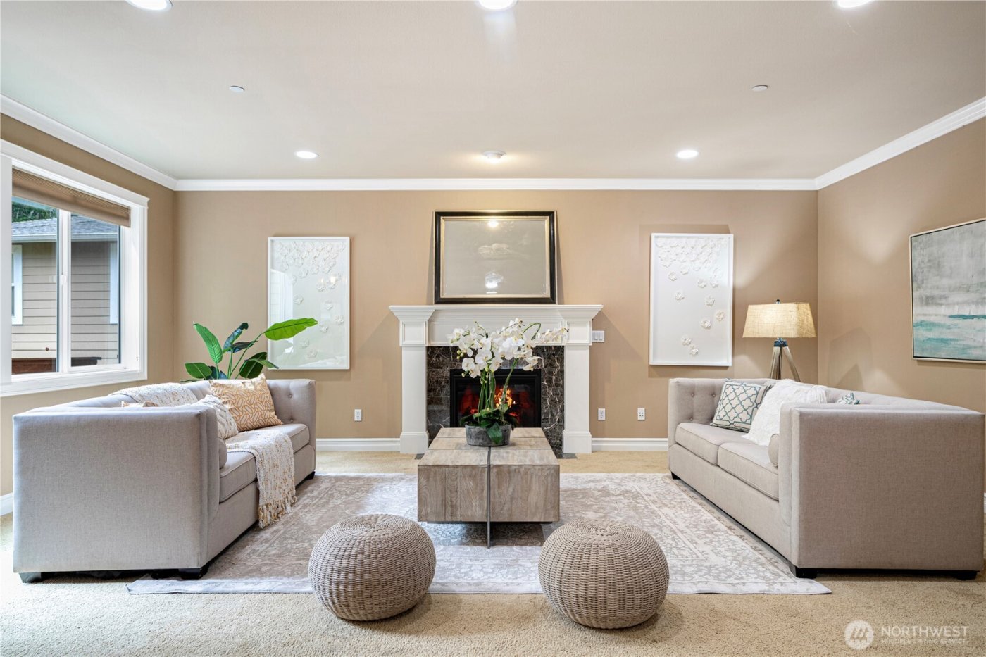 15025 SE 43rd Street , Bellevue, WA 98006