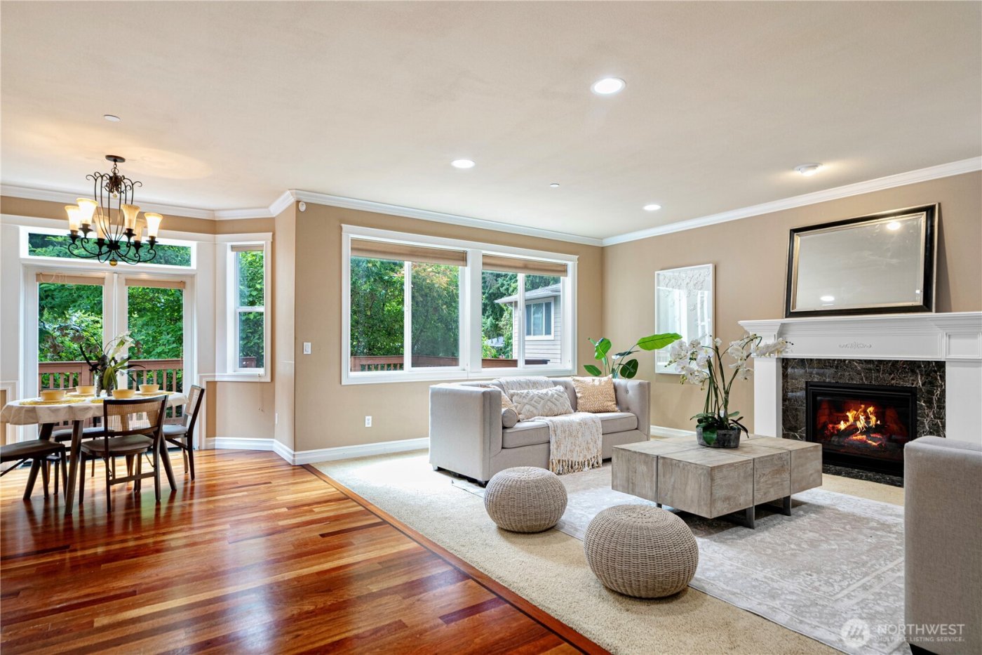 15025 SE 43rd Street , Bellevue, WA 98006