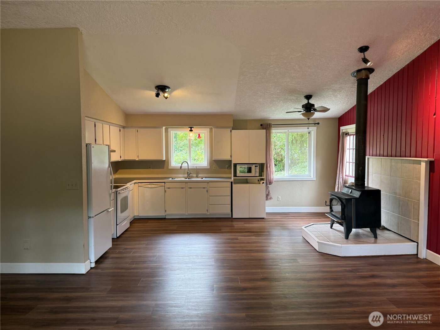 22101 Birch Place , Ocean Park, WA 98640