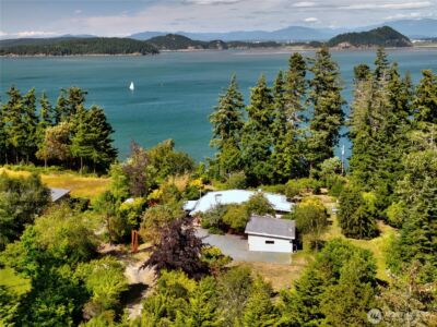 3360 N Green Road , Oak Harbor, WA 98277