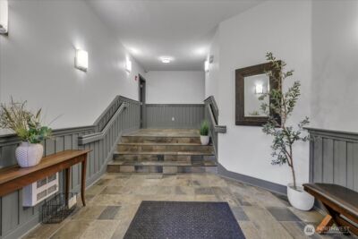 18 Dravus Street #207, Seattle, WA 98109 - Photo 3