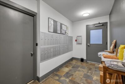 18 Dravus Street #207, Seattle, WA 98109 - Photo 32