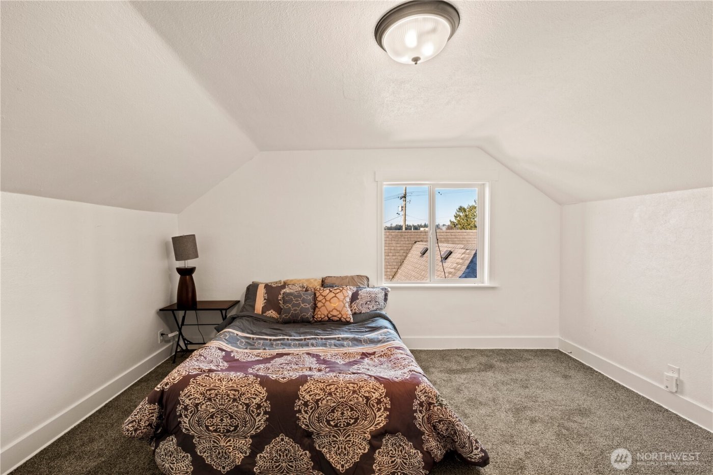 604 academy Street , Kelso, WA 98626-4319