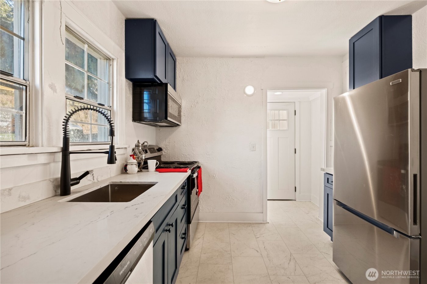 604 academy Street , Kelso, WA 98626-4319