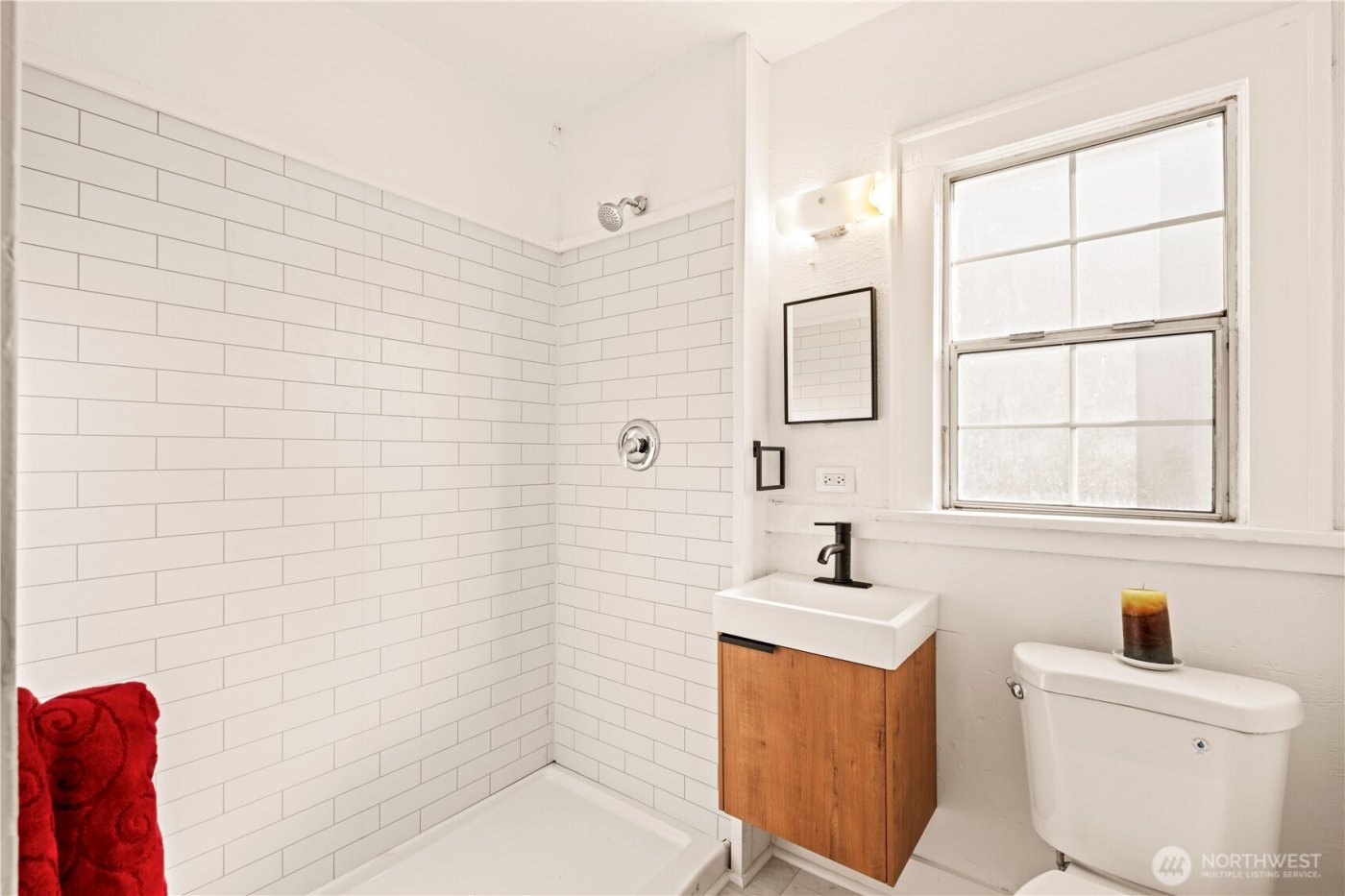 604 academy Street , Kelso, WA 98626-4319