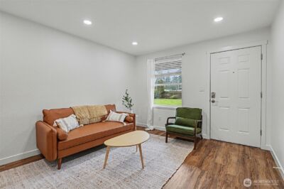 617 140th Street S #2, Tacoma, WA 98444 - Photo 3