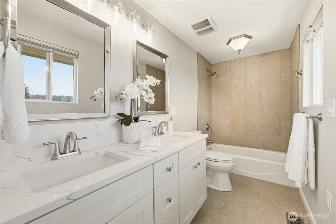 4411 183rd Avenue E, Lake Tapps, WA 98391