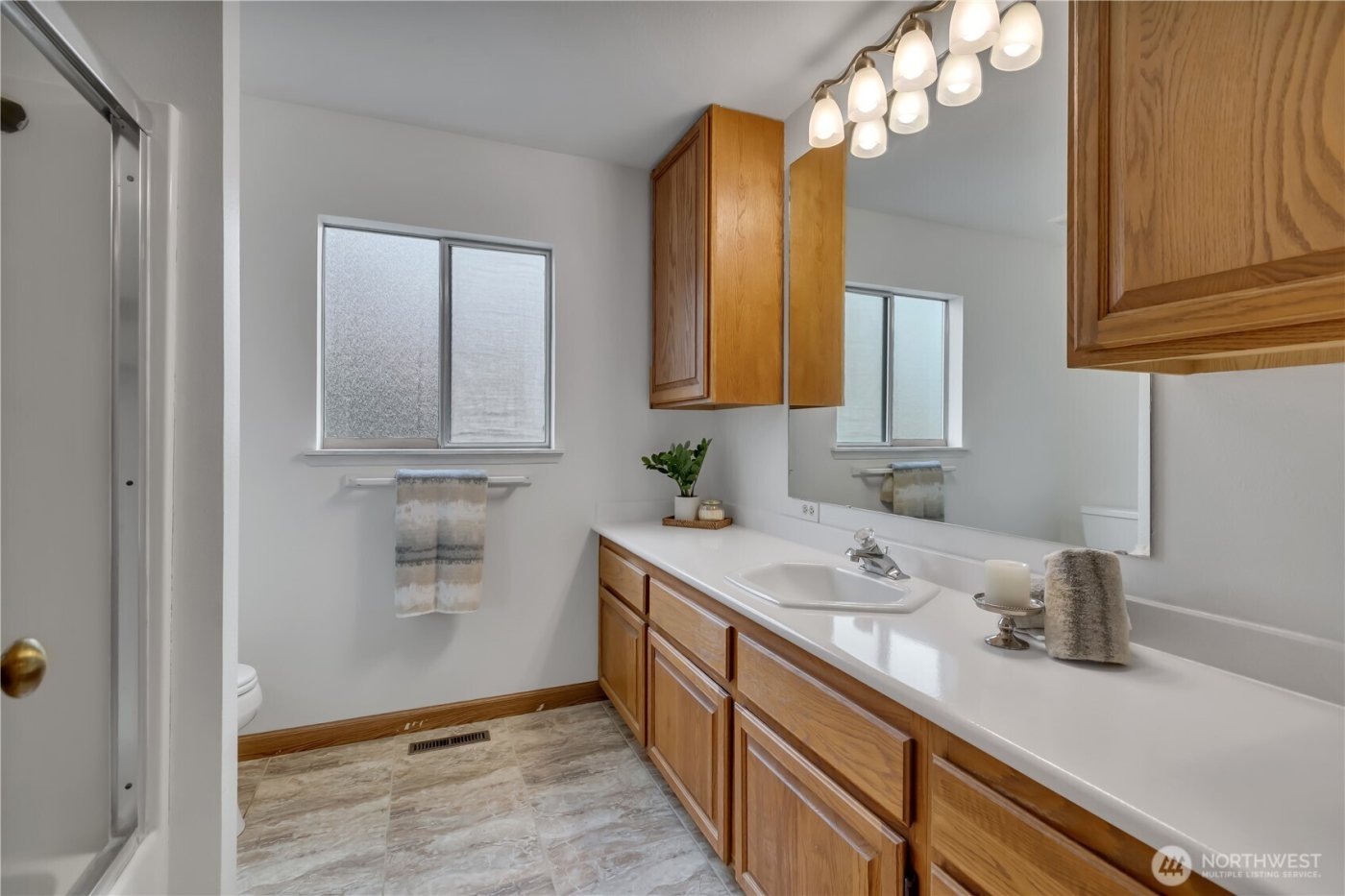 31402 28th Place SW, Federal Way, WA 98023