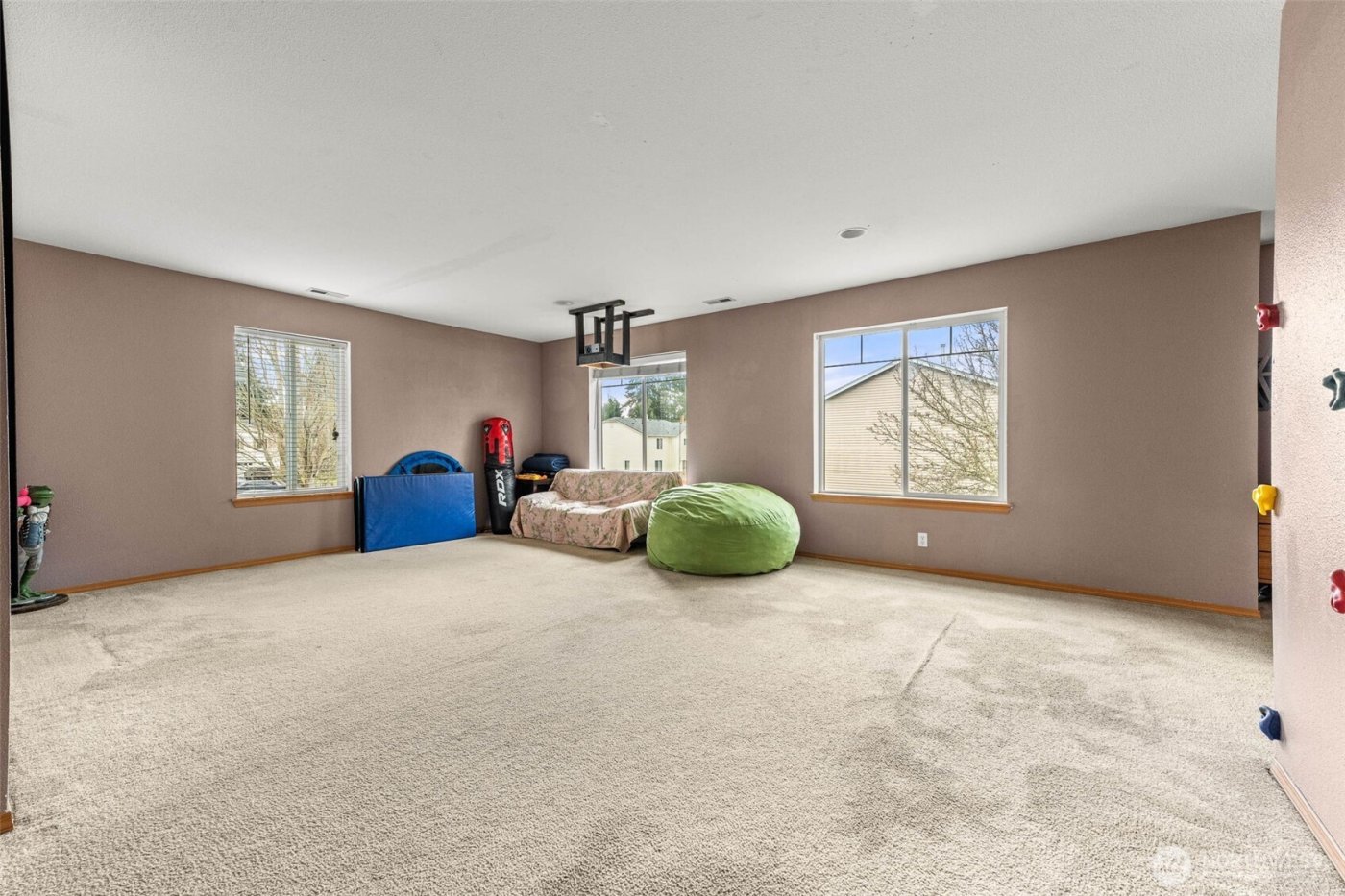 5770 Arcarro Court SE, Lacey, WA 98503