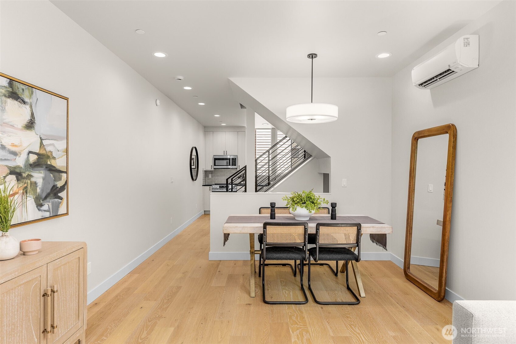 1108 C 34th Avenue , Seattle, WA 98122