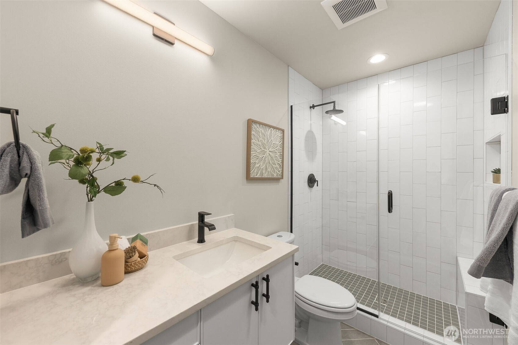 1108 C 34th Avenue , Seattle, WA 98122