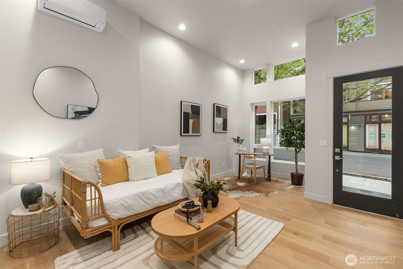 1108 C 34th Avenue , Seattle, WA 98122