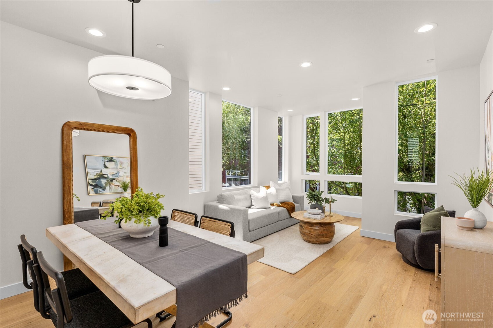 1108 C 34th Avenue , Seattle, WA 98122