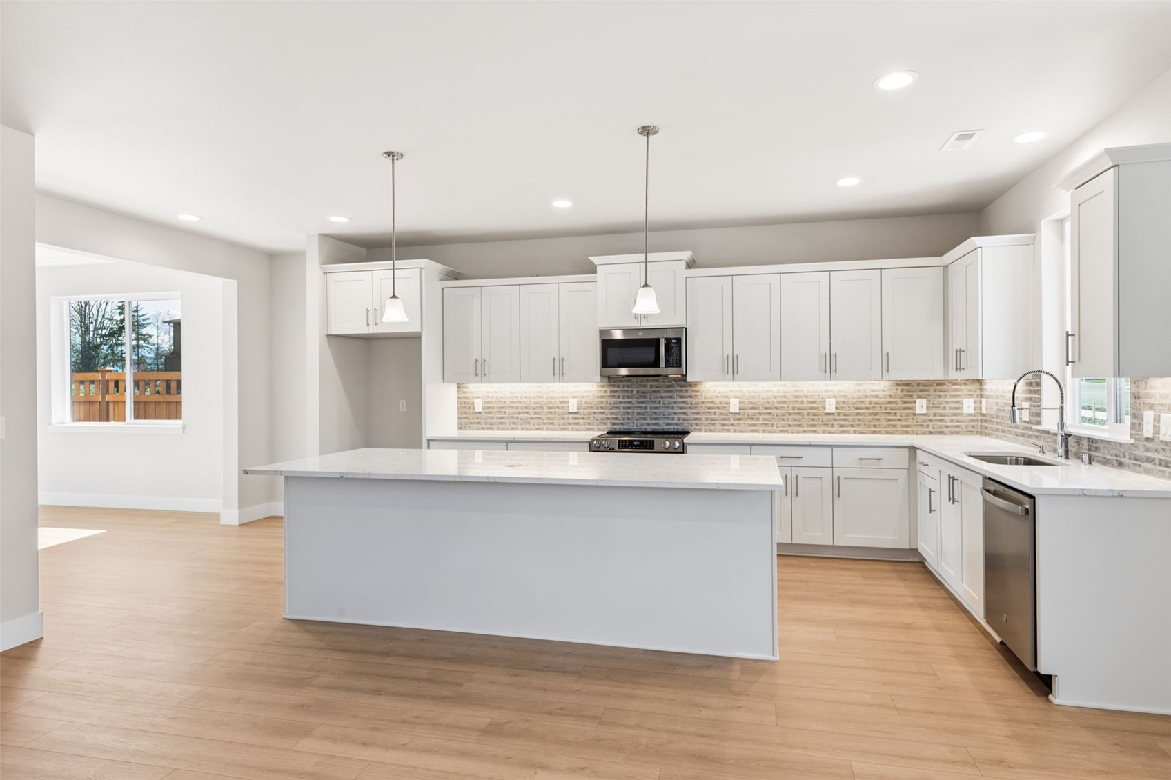 14527 204th Avenue E #905, Bonney Lake, WA 98391