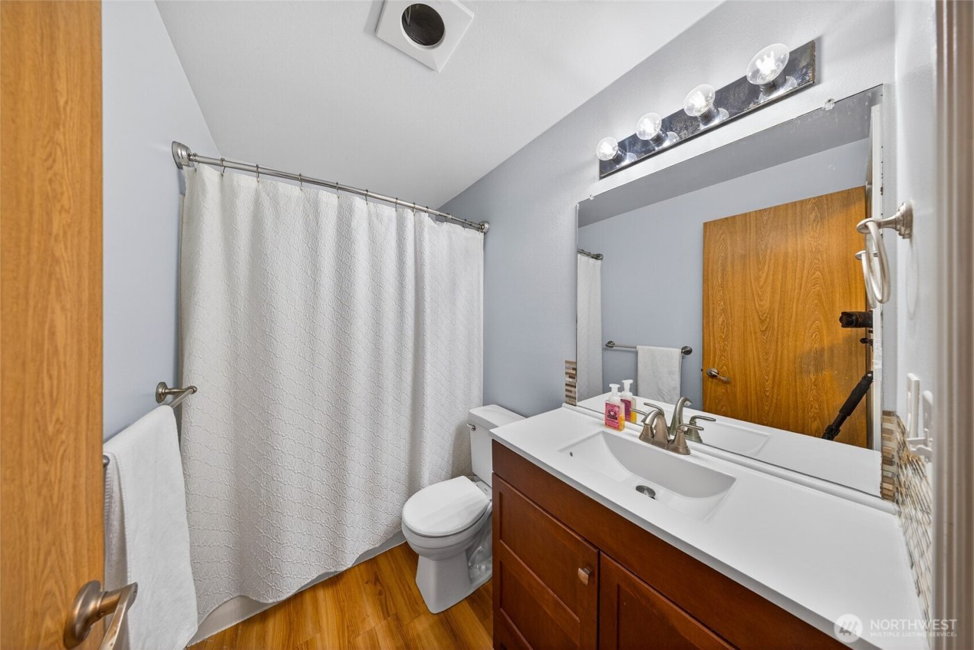 730 SE 8th Avenue #A202, Oak Harbor, WA 98277