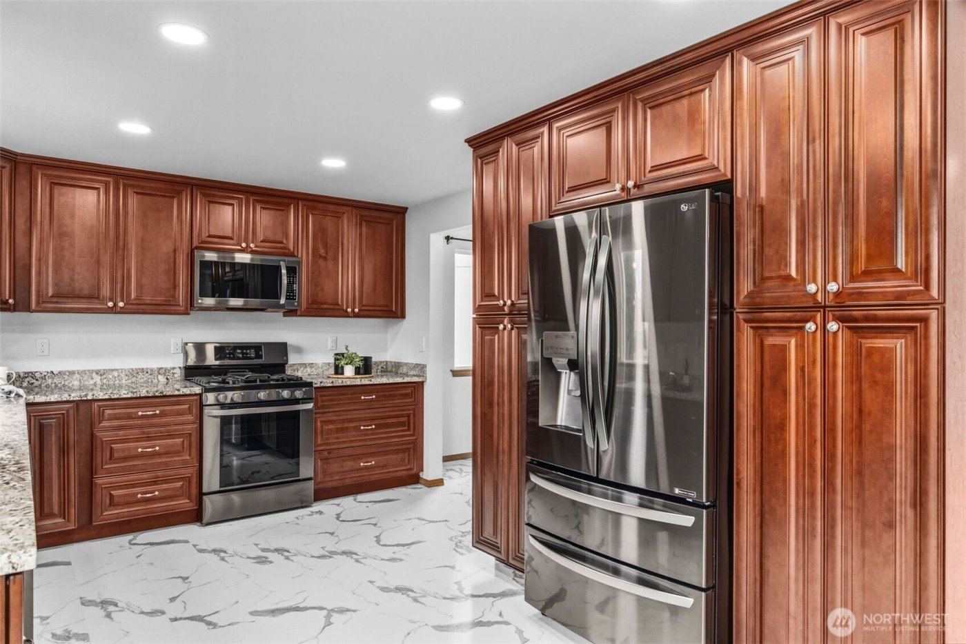 8814 Rosario Court SE, Olympia, WA 98513