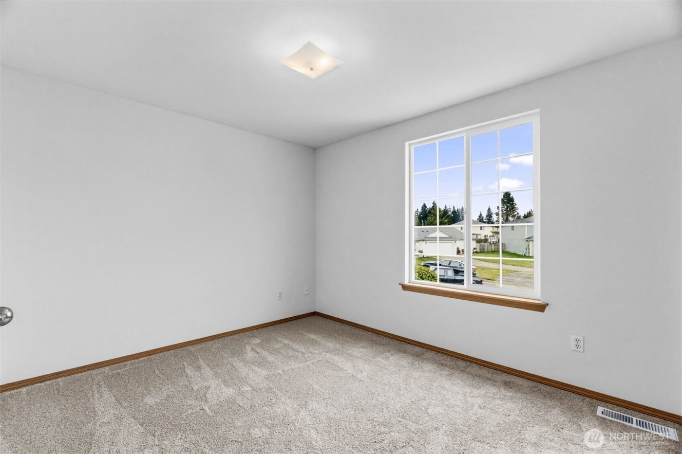 8814 Rosario Court SE, Olympia, WA 98513