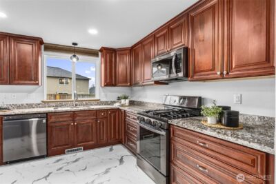 8814 Rosario Court SE, Olympia, WA 98513 - Photo 10