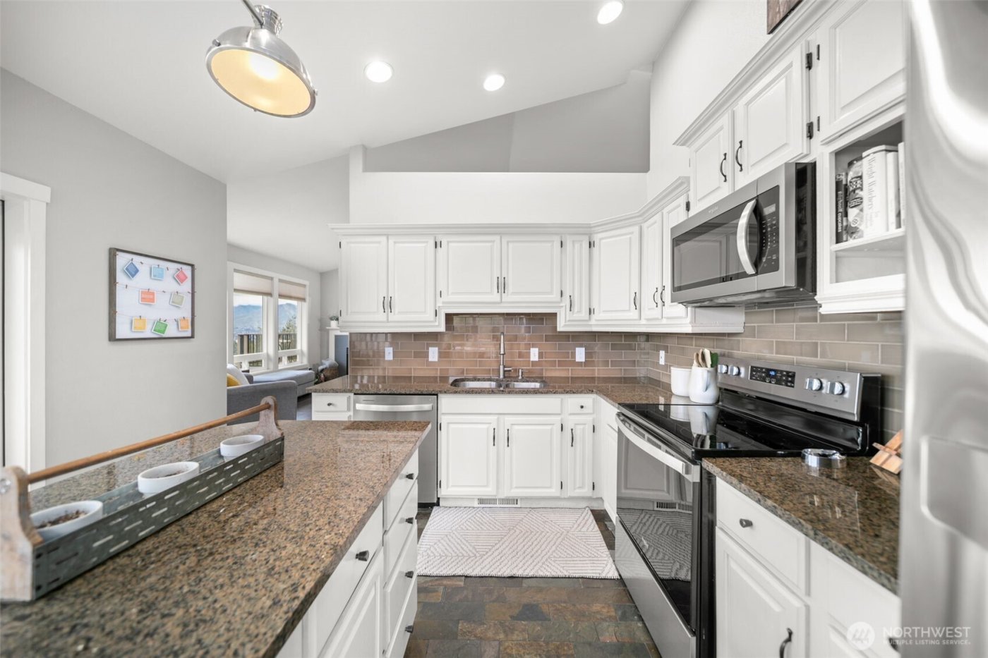 712 Vista View Place , East Wenatchee, WA 98802