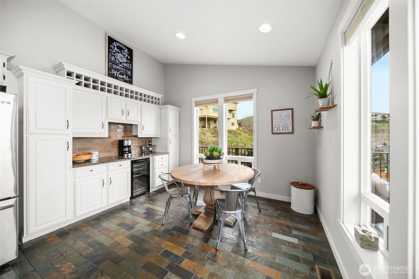 712 Vista View Place , East Wenatchee, WA 98802