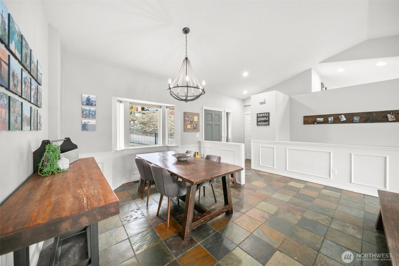 712 Vista View Place , East Wenatchee, WA 98802