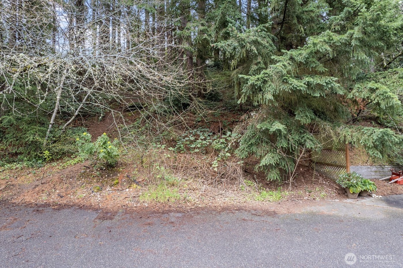 516 North 178th Court , Shoreline, WA 98133