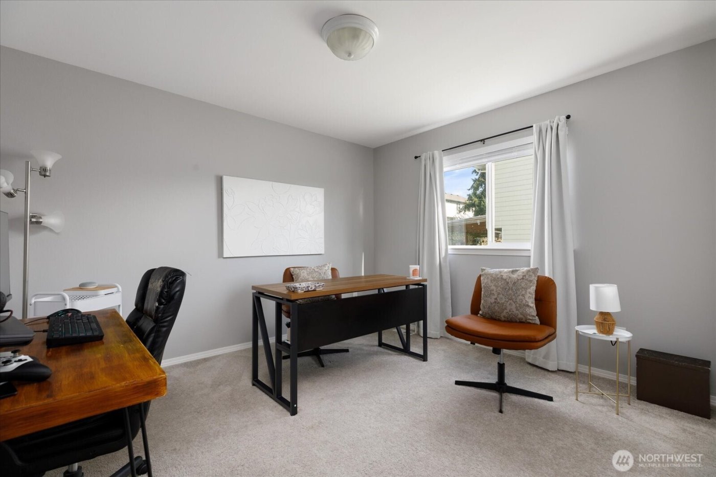 387 SW Stroops Drive , Oak Harbor, WA 98277