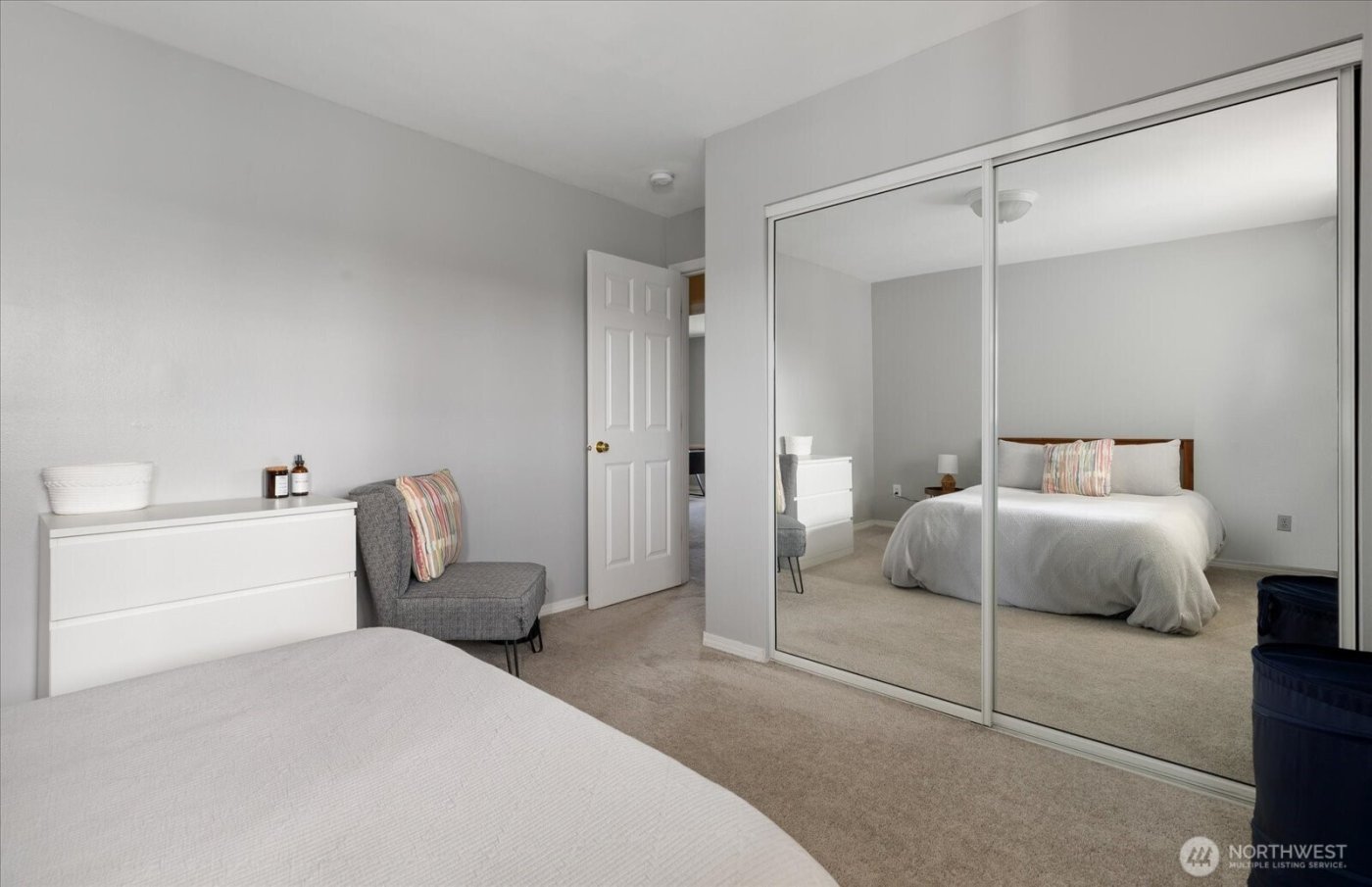 387 SW Stroops Drive , Oak Harbor, WA 98277