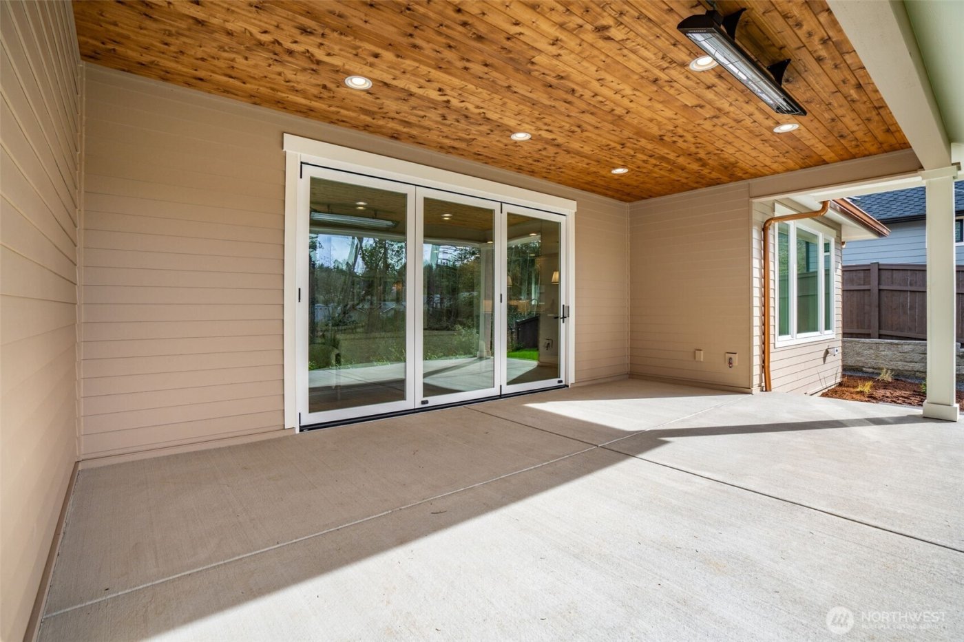 8110 Shirley Avenue , Gig Harbor, WA 98332