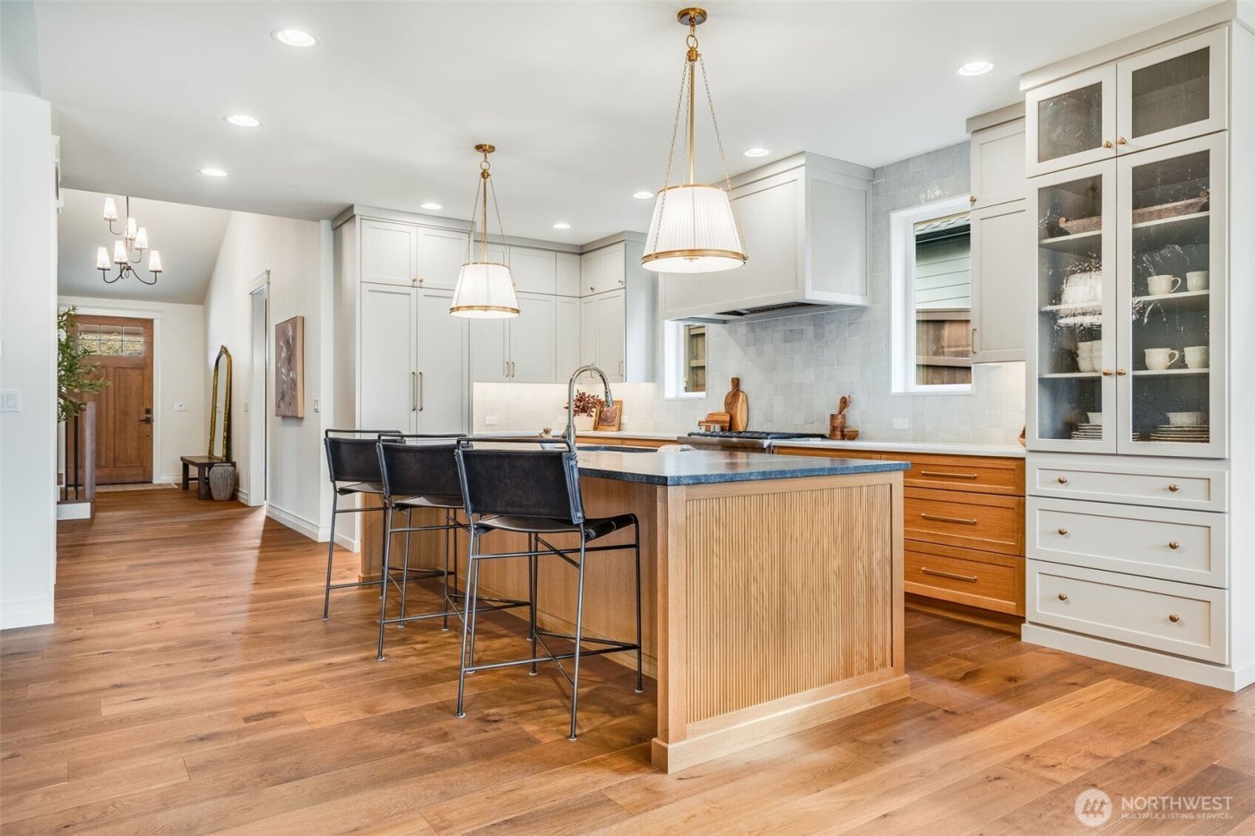 8110 Shirley Avenue , Gig Harbor, WA 98332