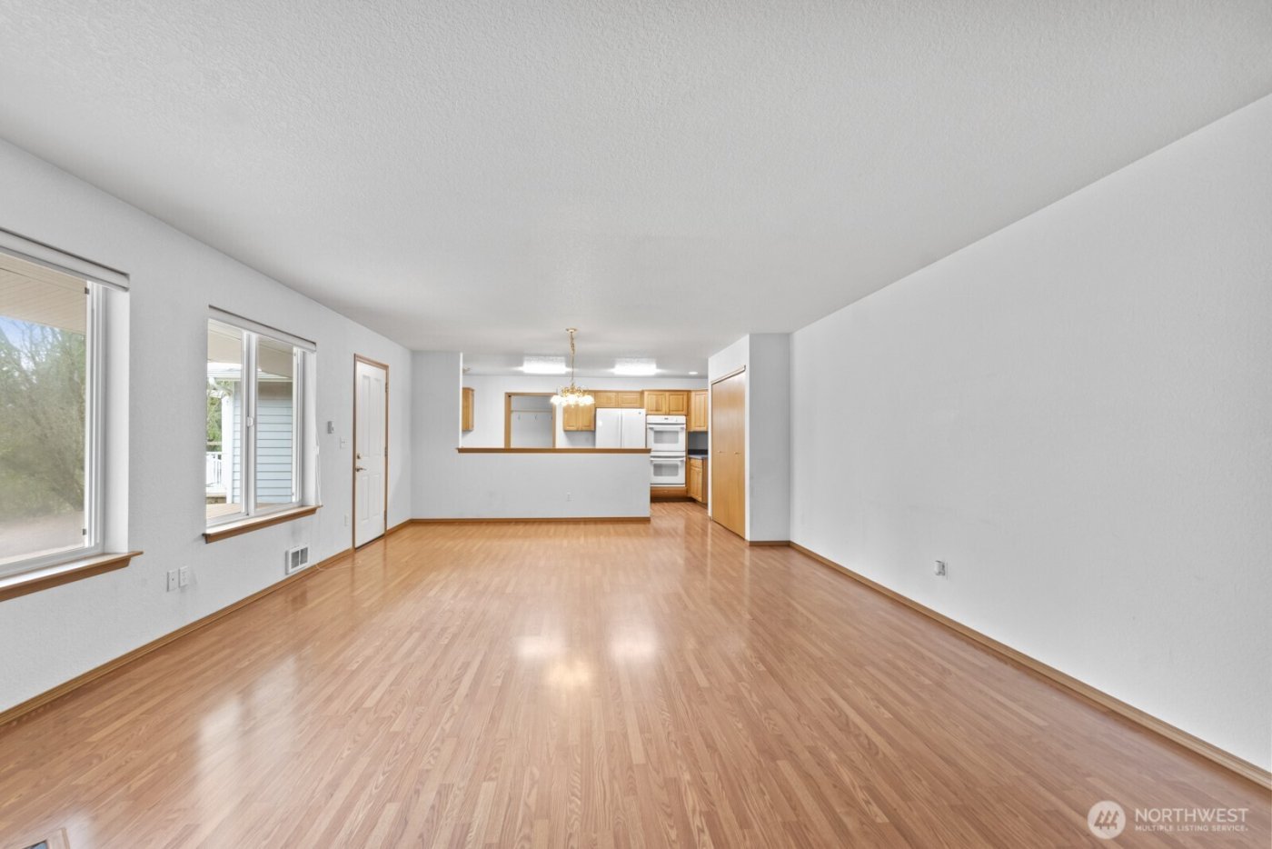 15326 Scenic Shores Drive SE, Yelm, WA 98597-9125