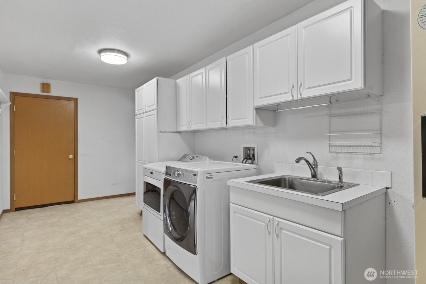 15326 Scenic Shores Drive SE, Yelm, WA 98597-9125