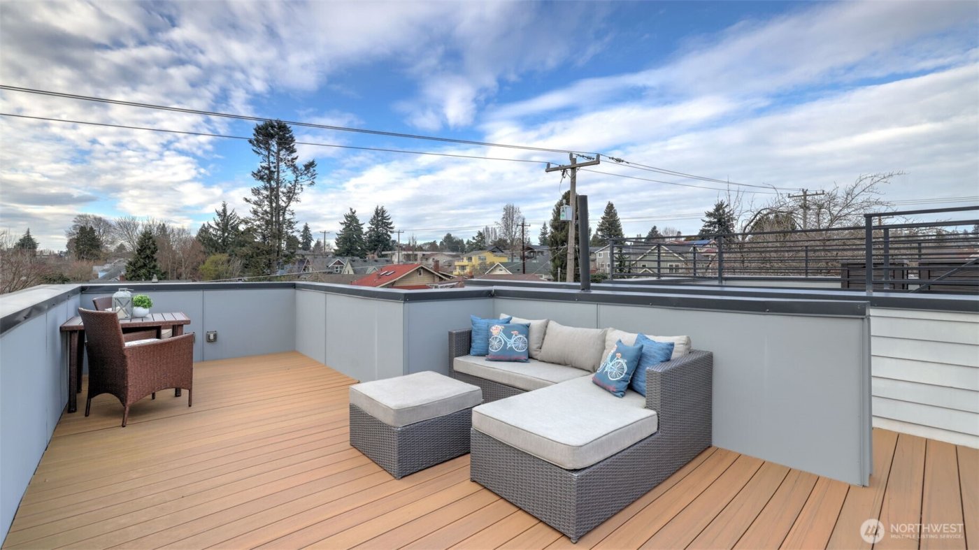 6404 28th Avenue NW, Seattle, WA 98107