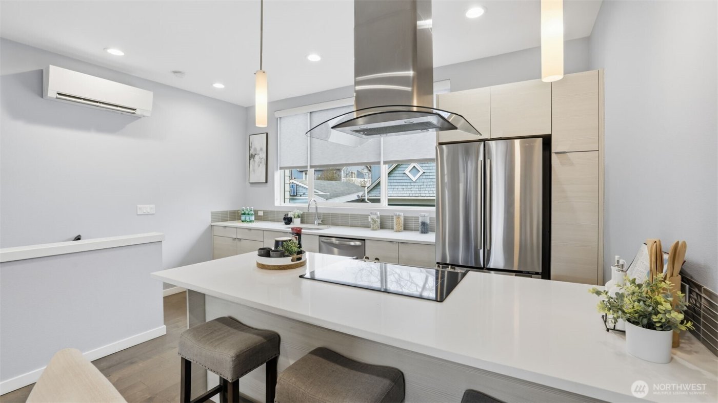 6404 28th Avenue NW, Seattle, WA 98107