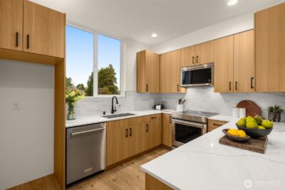 4408 D 50th Avenue S, Seattle, WA 98118 - Photo 14