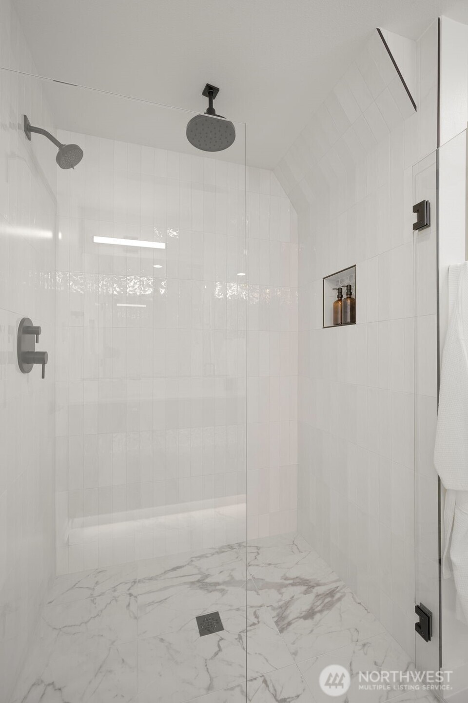 4408 B 50th Avenue S, Seattle, WA 98118