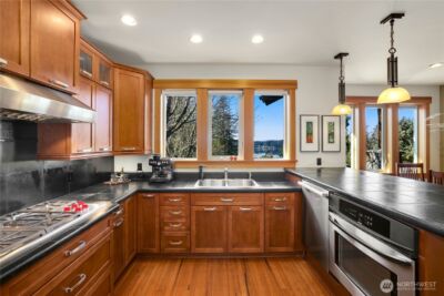 7011 Cooper Point Road NW, Olympia, WA 98502 - Photo 13