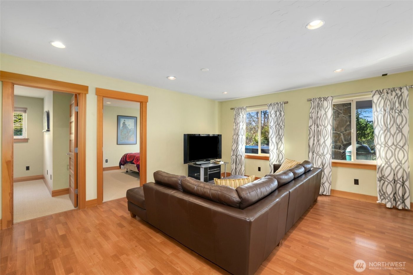 7011 Cooper Point Road NW, Olympia, WA 98502