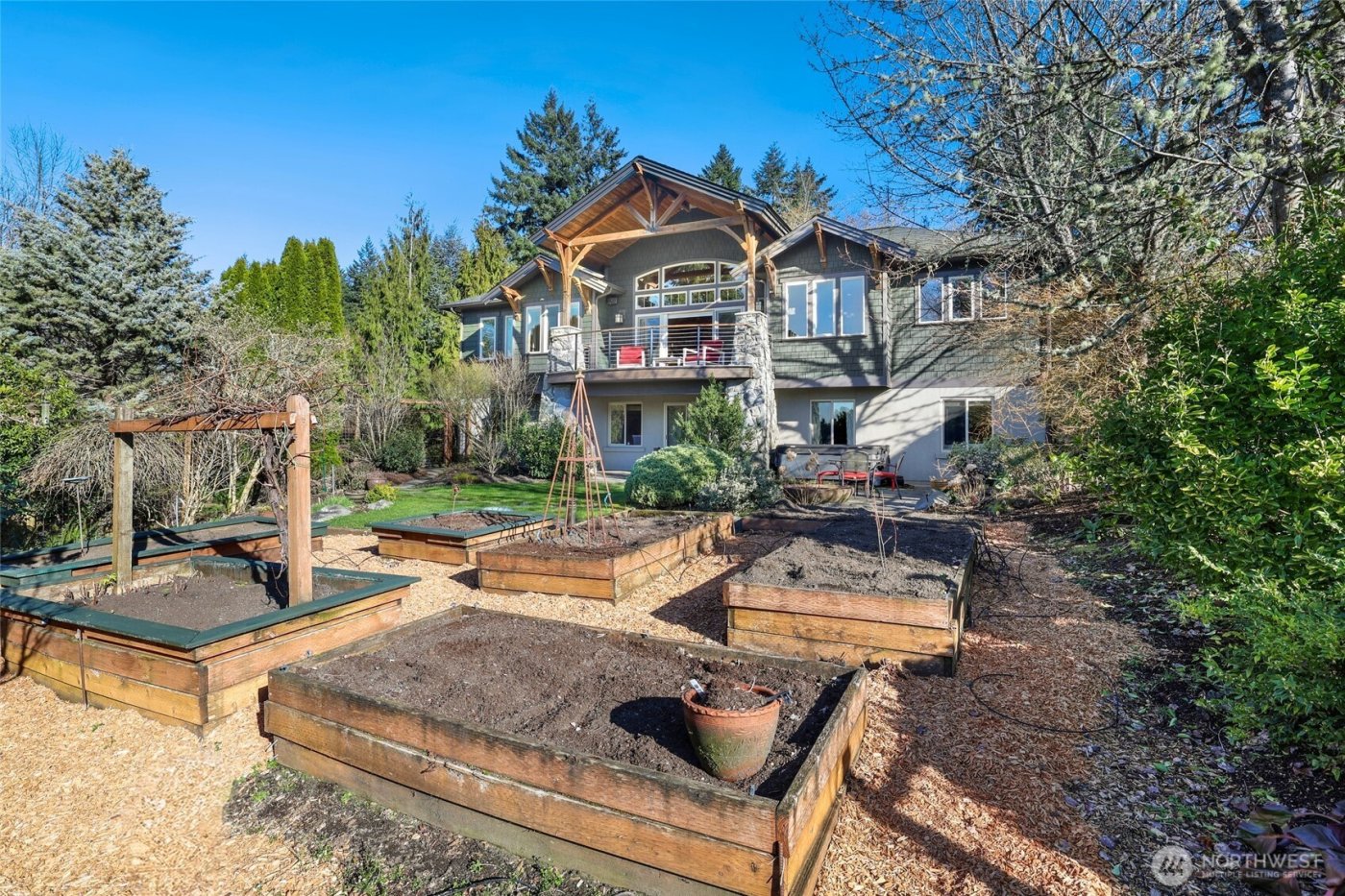 7011 Cooper Point Road NW, Olympia, WA 98502