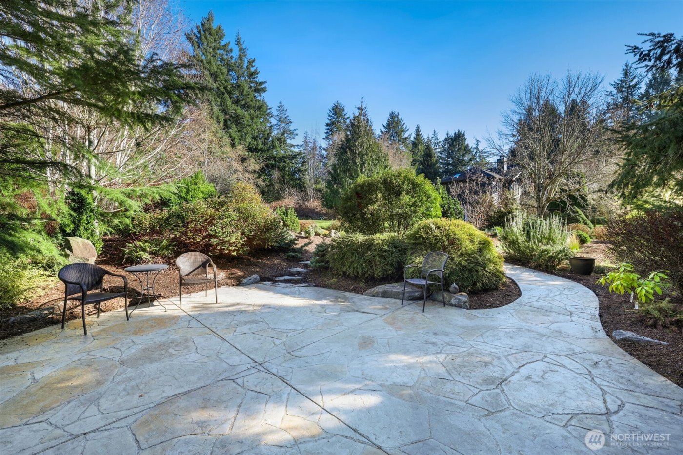 7011 Cooper Point Road NW, Olympia, WA 98502