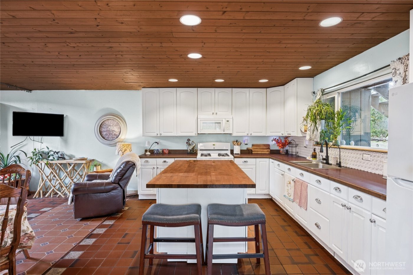 171 E Old Farm Rd , Shelton, WA 98584