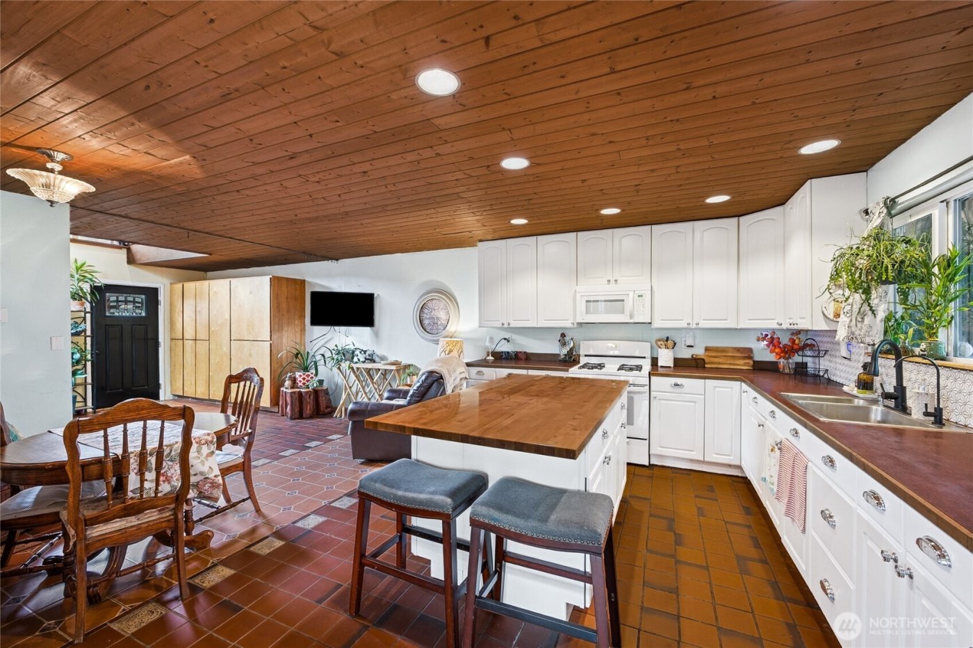 171 E Old Farm Rd , Shelton, WA 98584