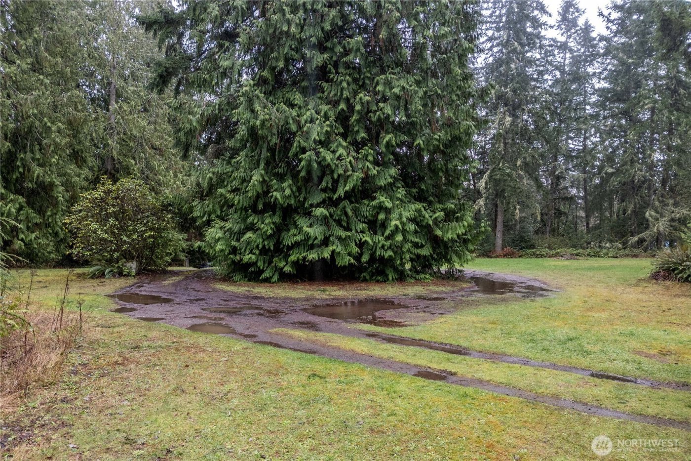 4692 NE Lincoln Road , Poulsbo, WA 98370