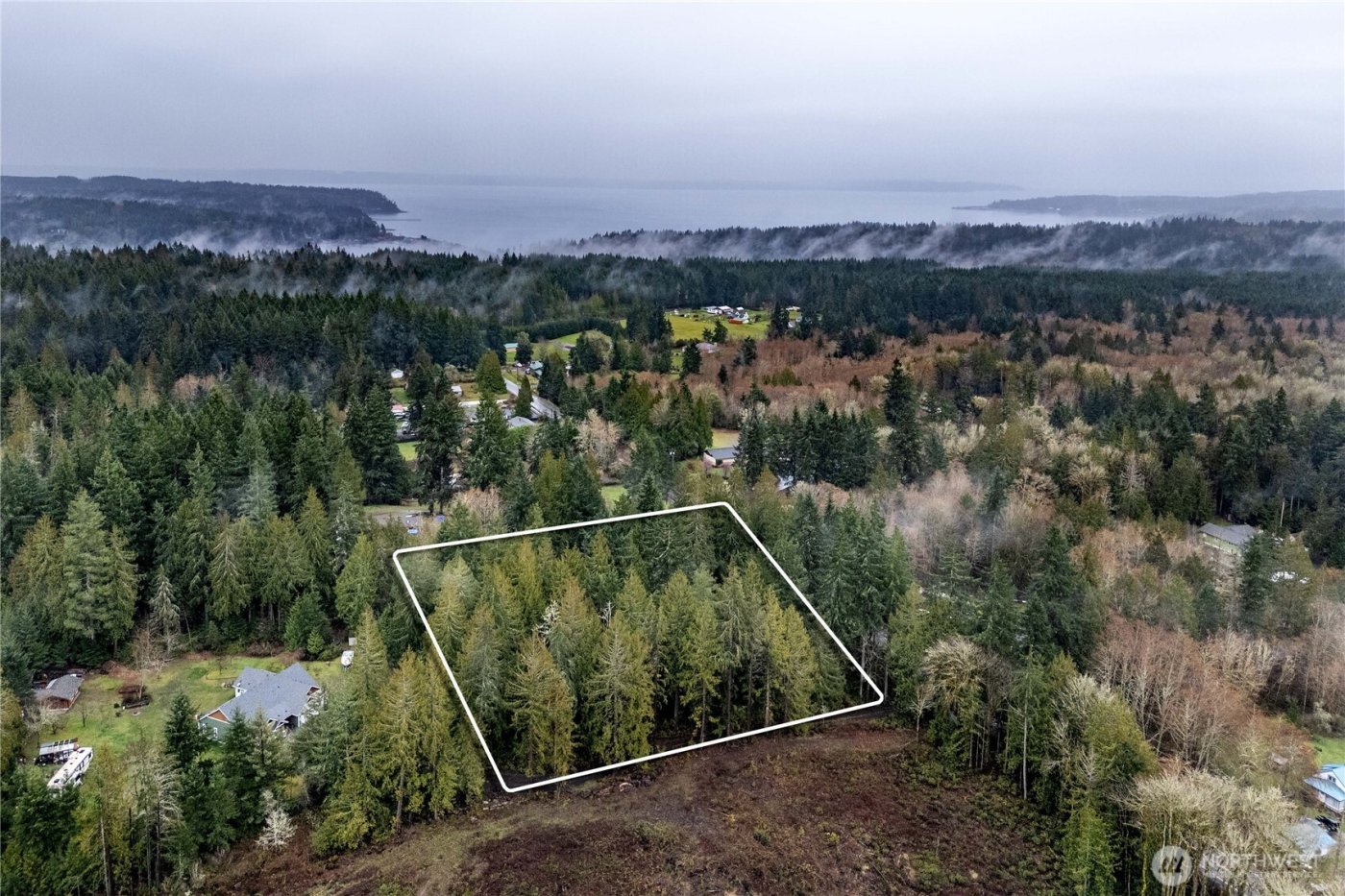 4692 NE Lincoln Road , Poulsbo, WA 98370