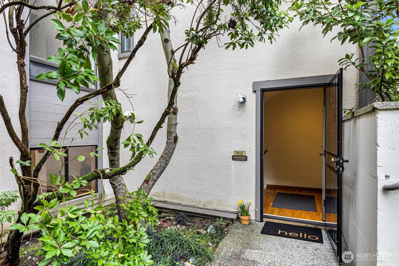 1602 NE 140th Street #N2, Seattle, WA 98125