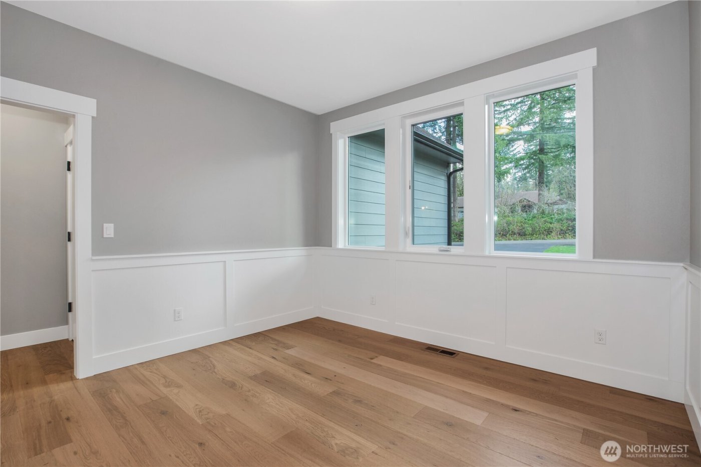 6145 Lake Saint Claire Drive SE, Olympia, WA 98513