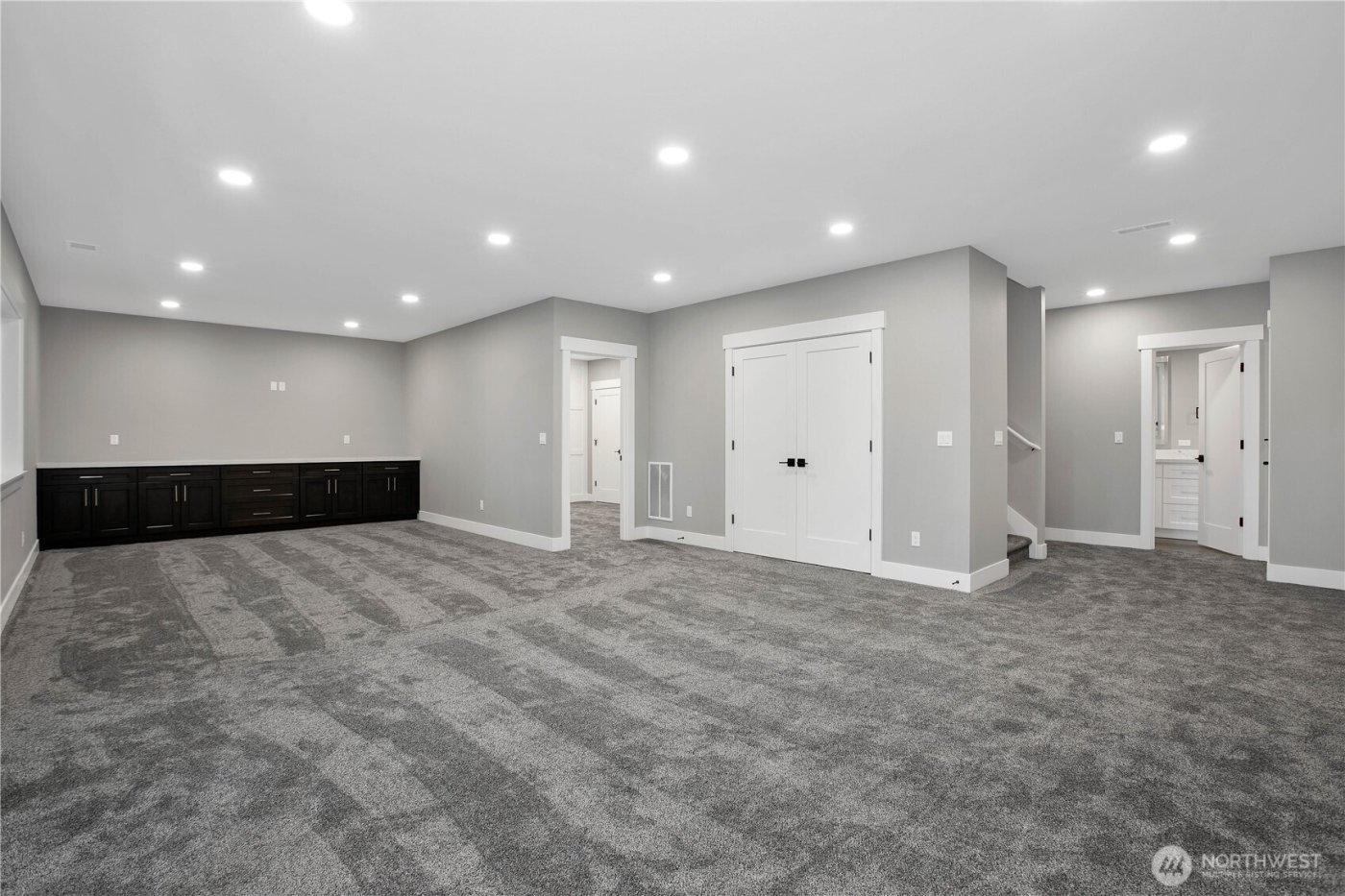 6145 Lake Saint Claire Drive SE, Olympia, WA 98513